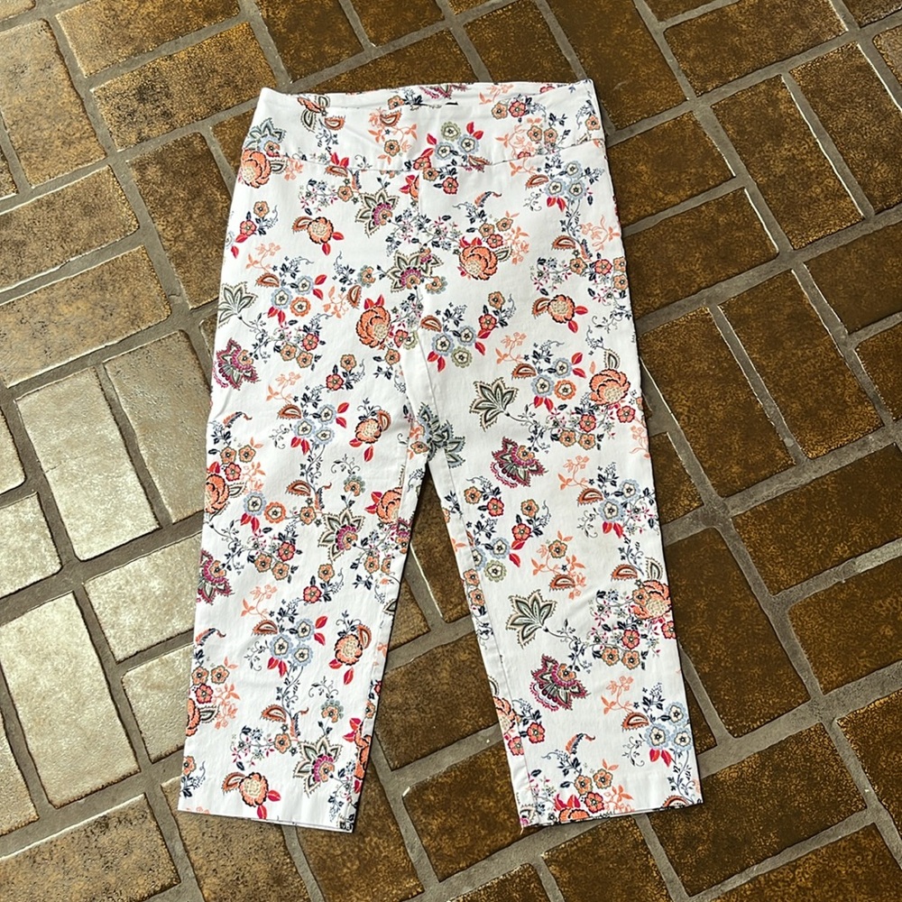 Zac & Rachel White Multicolor Floral Print Pull-On Capri Pant